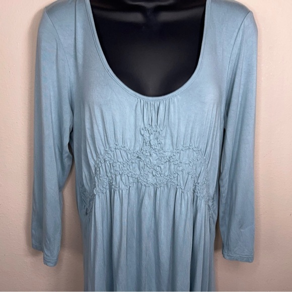 Large Kenar Blue Top 3/4 Sleeve Embroidered Accent Stretch Boho Bohemian - Picture 4 of 13